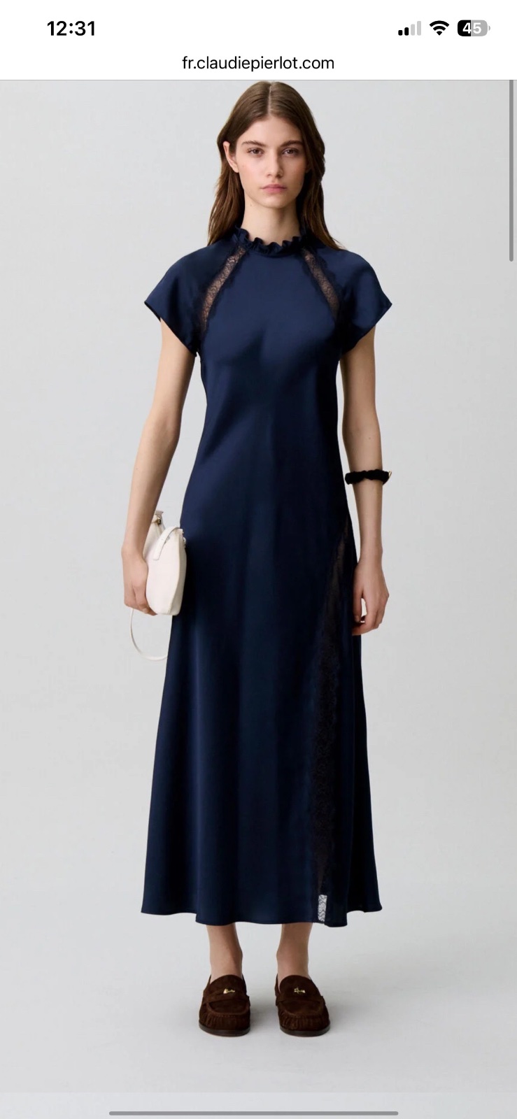 Robe satinee col victorien