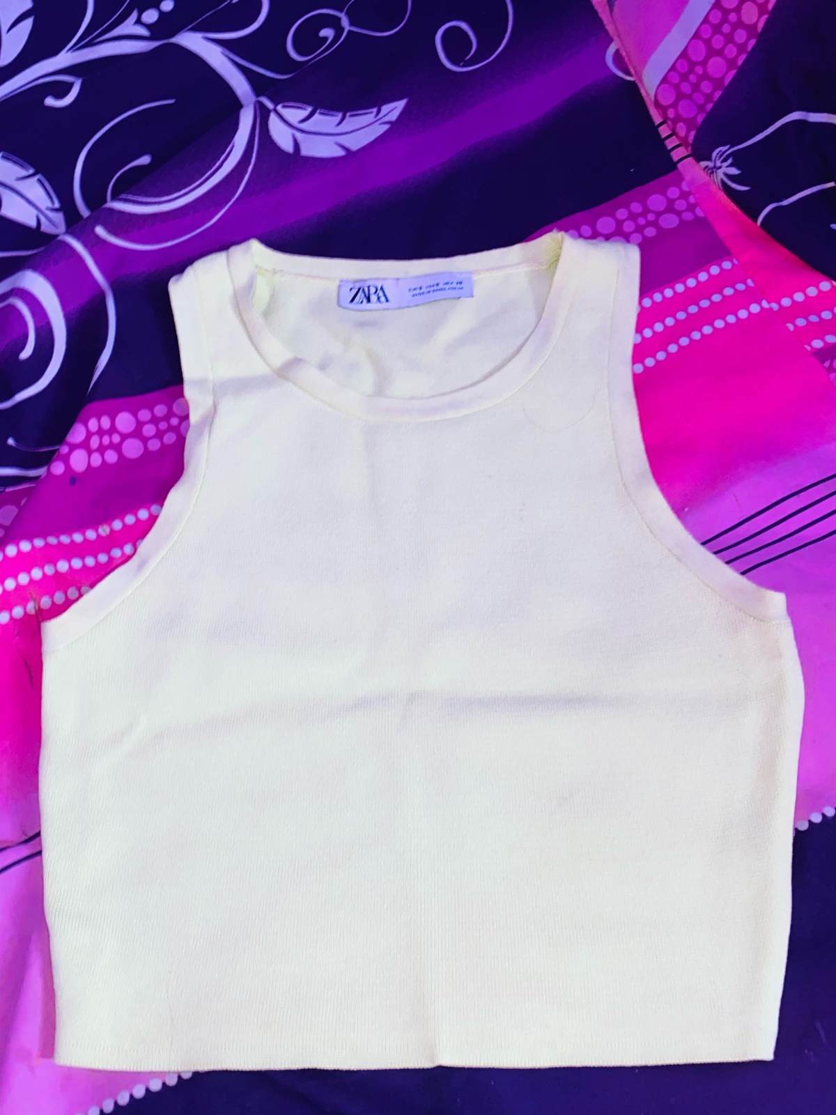Top de la marque Zara  Taille S/M 