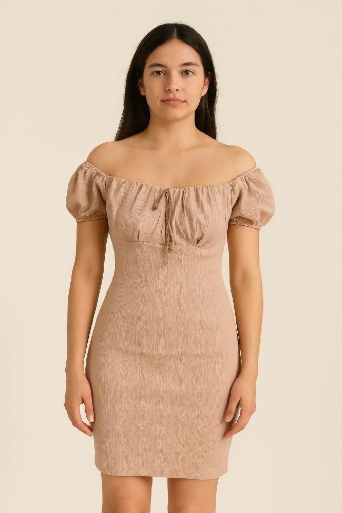 Robe beige moulante