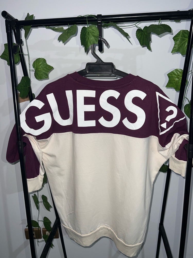 Pull Guess Taille L 🤍💜🔥