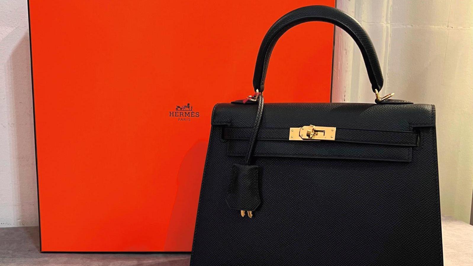 Sac HERMÈS authentique avec les feuilles d'authenticité 
