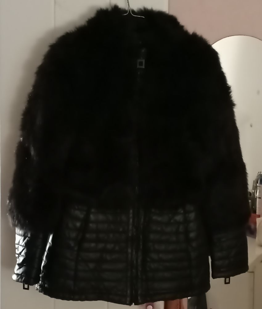 Veste doudoune fosse fourrure 