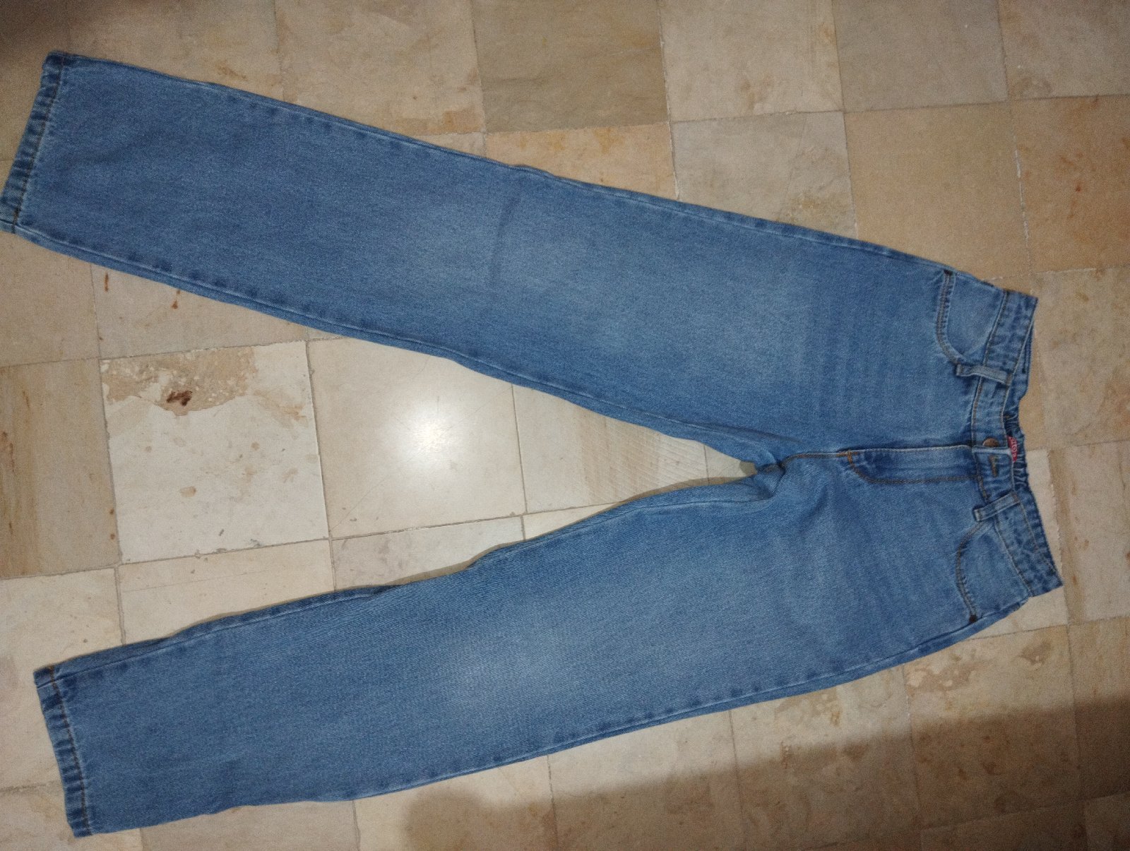 Yolo jeans