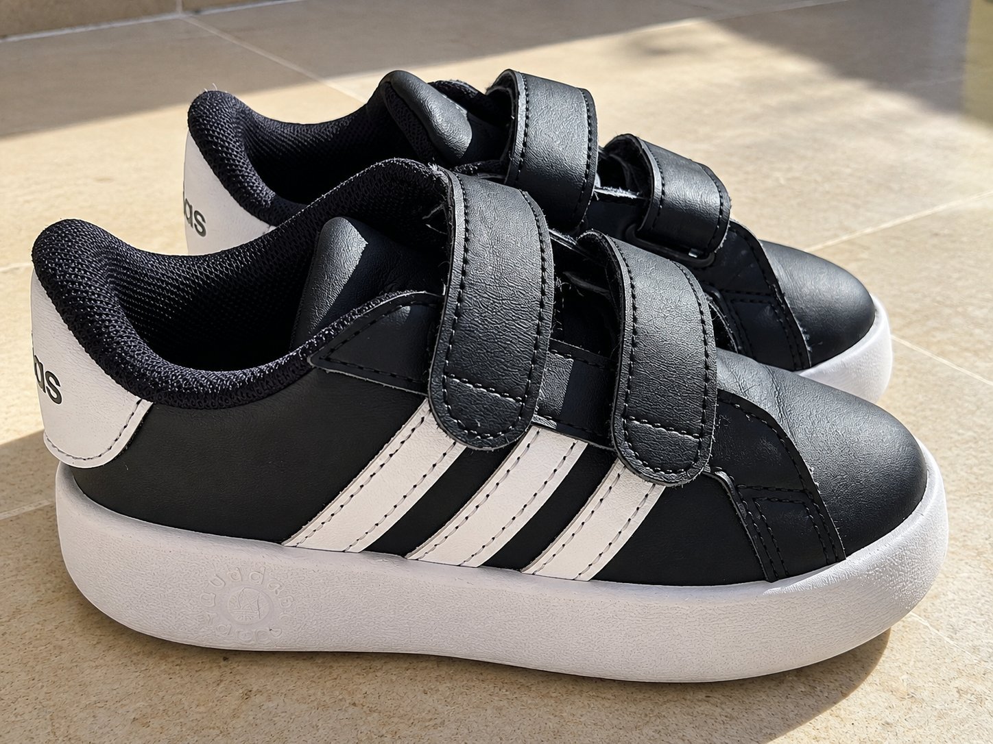 Baskets ADIDA