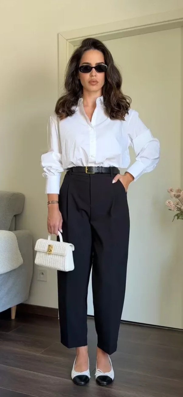 Prix adorable 💘 Pantalon taille haute à pinces coupe carotte (tapered), élégant et tendance