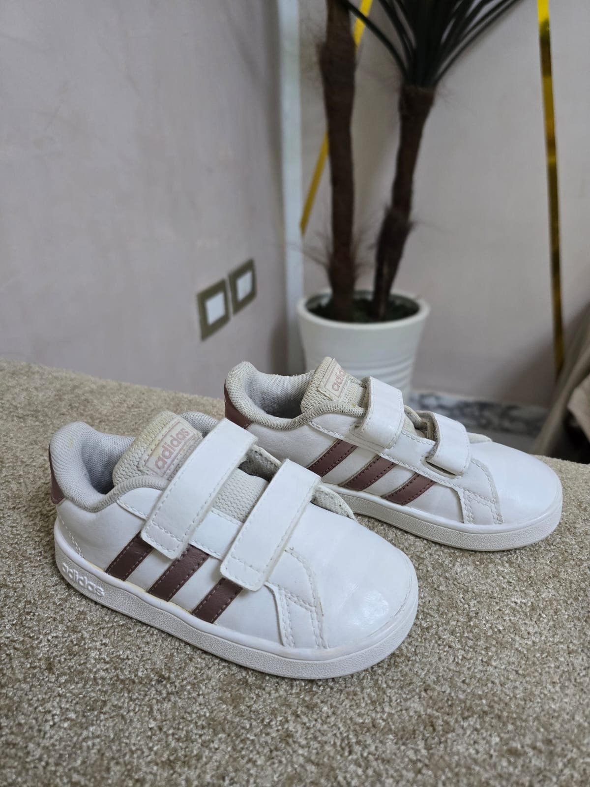 Basket Adidad pointure 25