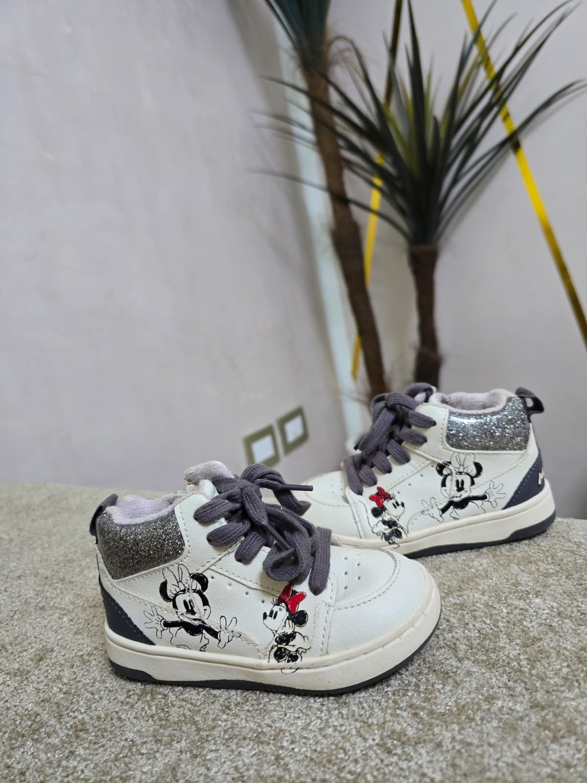 Basket ZARA pointure 23 pour fille