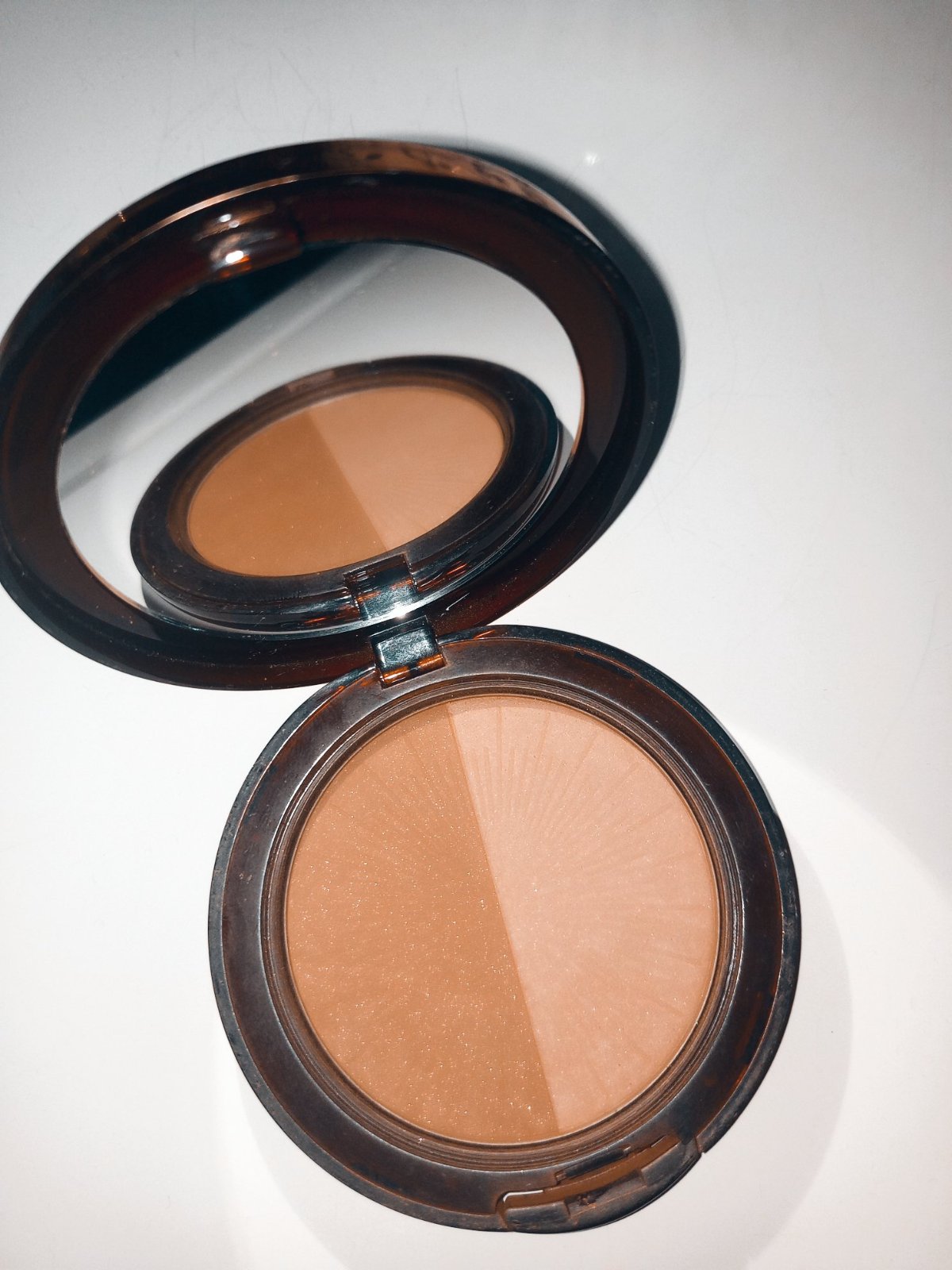 Poudre bronzante 