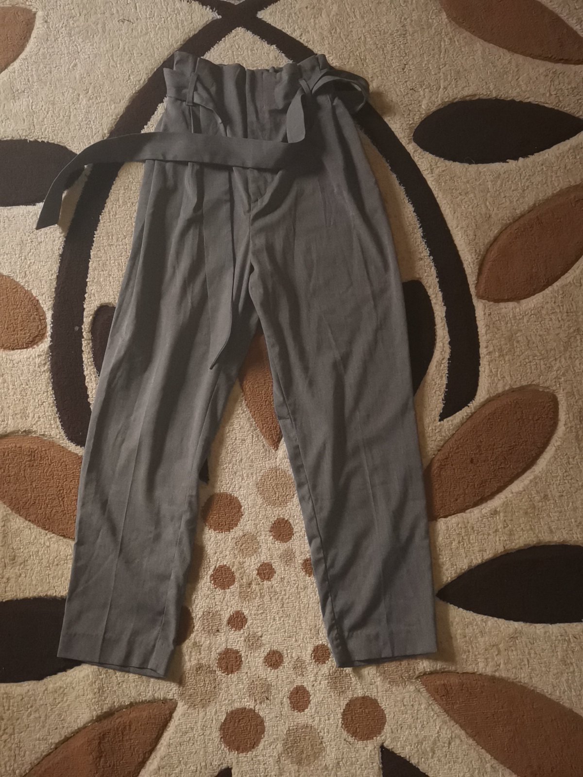 Pantacheville gris avec ceinture taille 36, 38