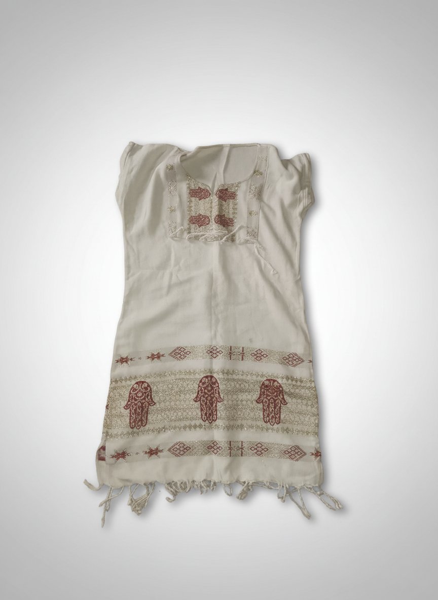 Robe taille M artisanat avec khomsa en rouge 