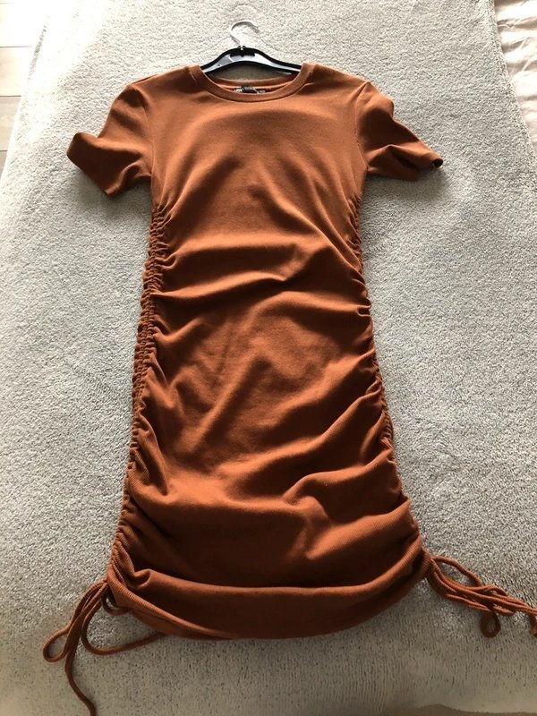 Robe Zara marron 