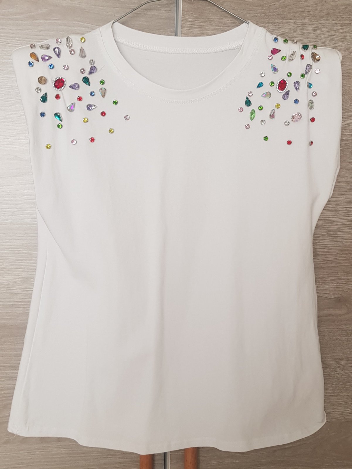 Haut blanc sans manches avec Strass 