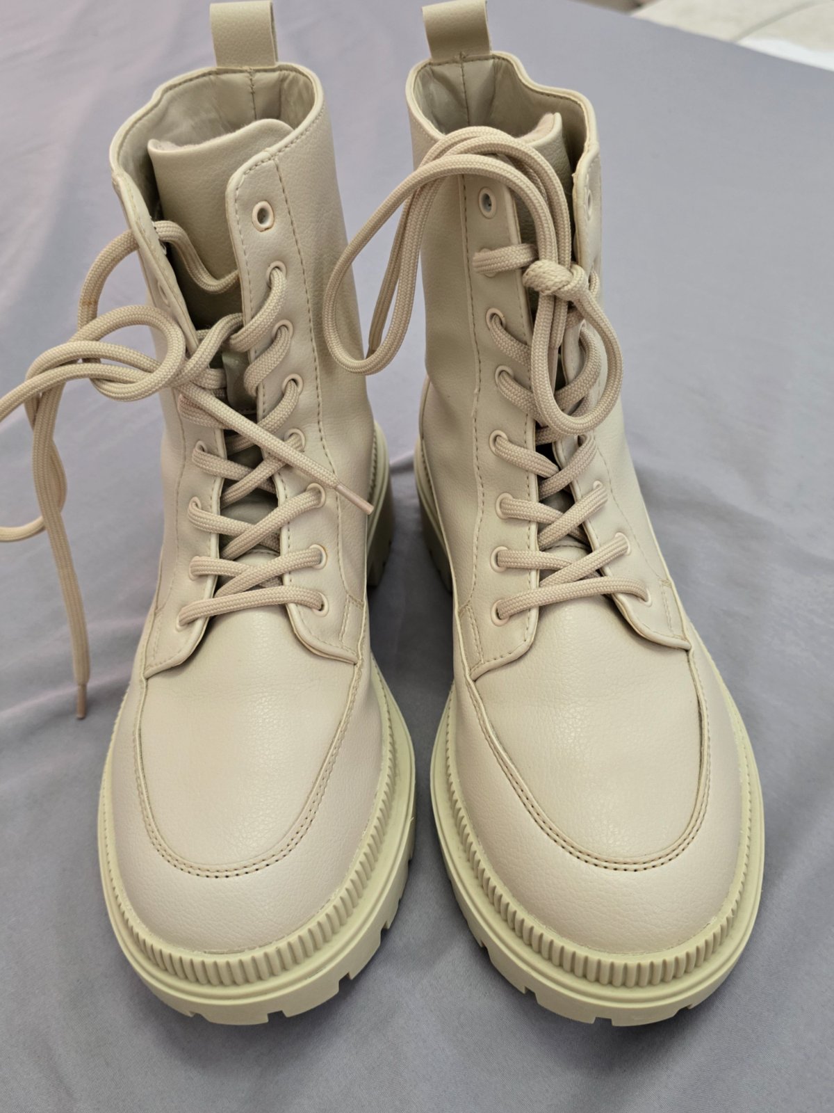 Boots Lc waikiki