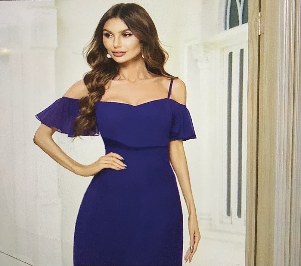 robe violette ajustée