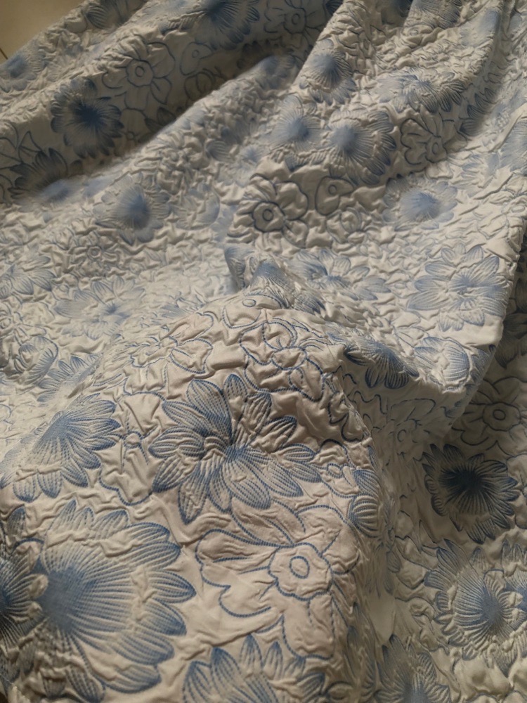 Robe courte très élègante et belle
