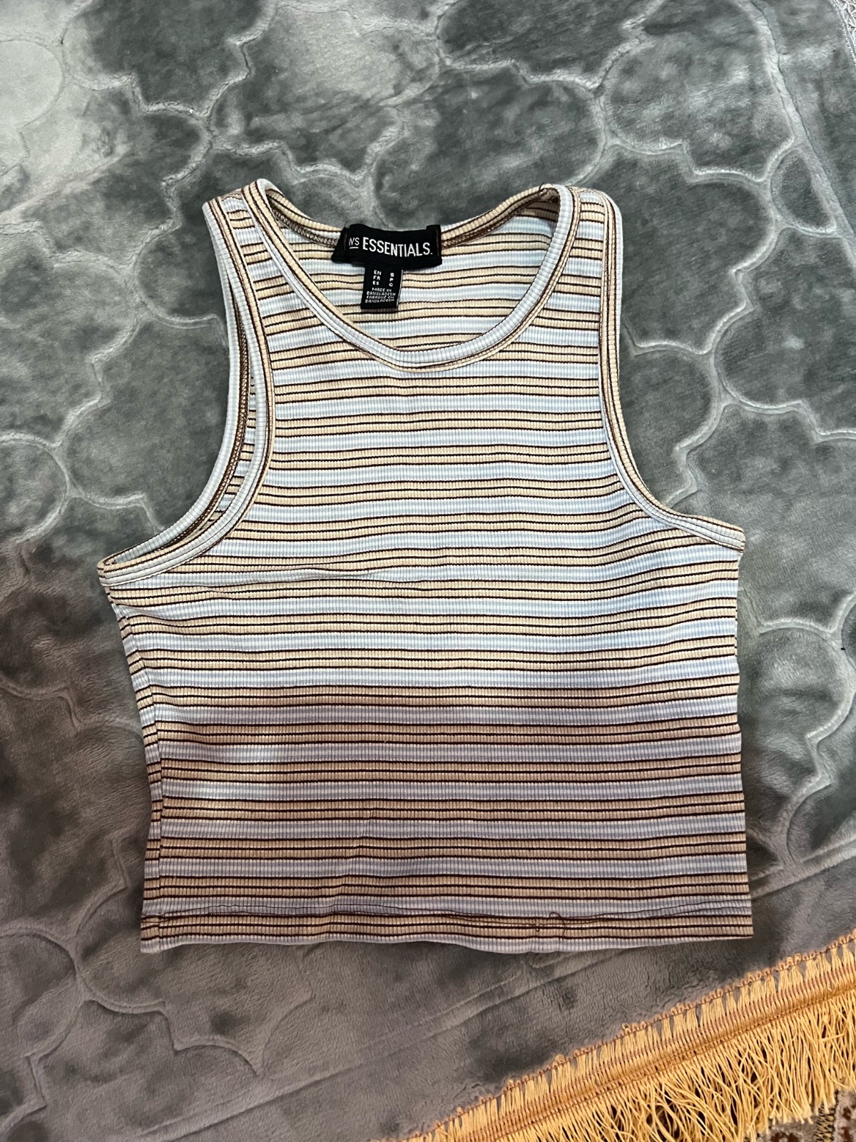 Crop top