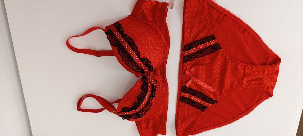 Sous vêtements Rouge 