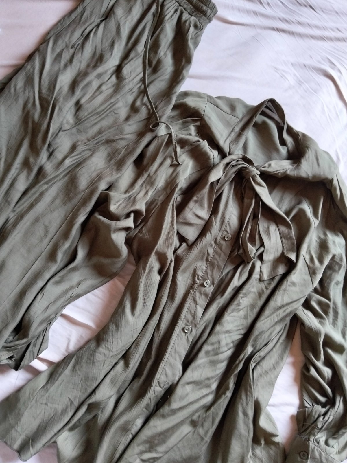Ensemble femme très jolie 