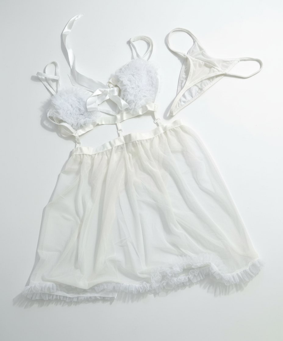 Nuisette blanche neuve 