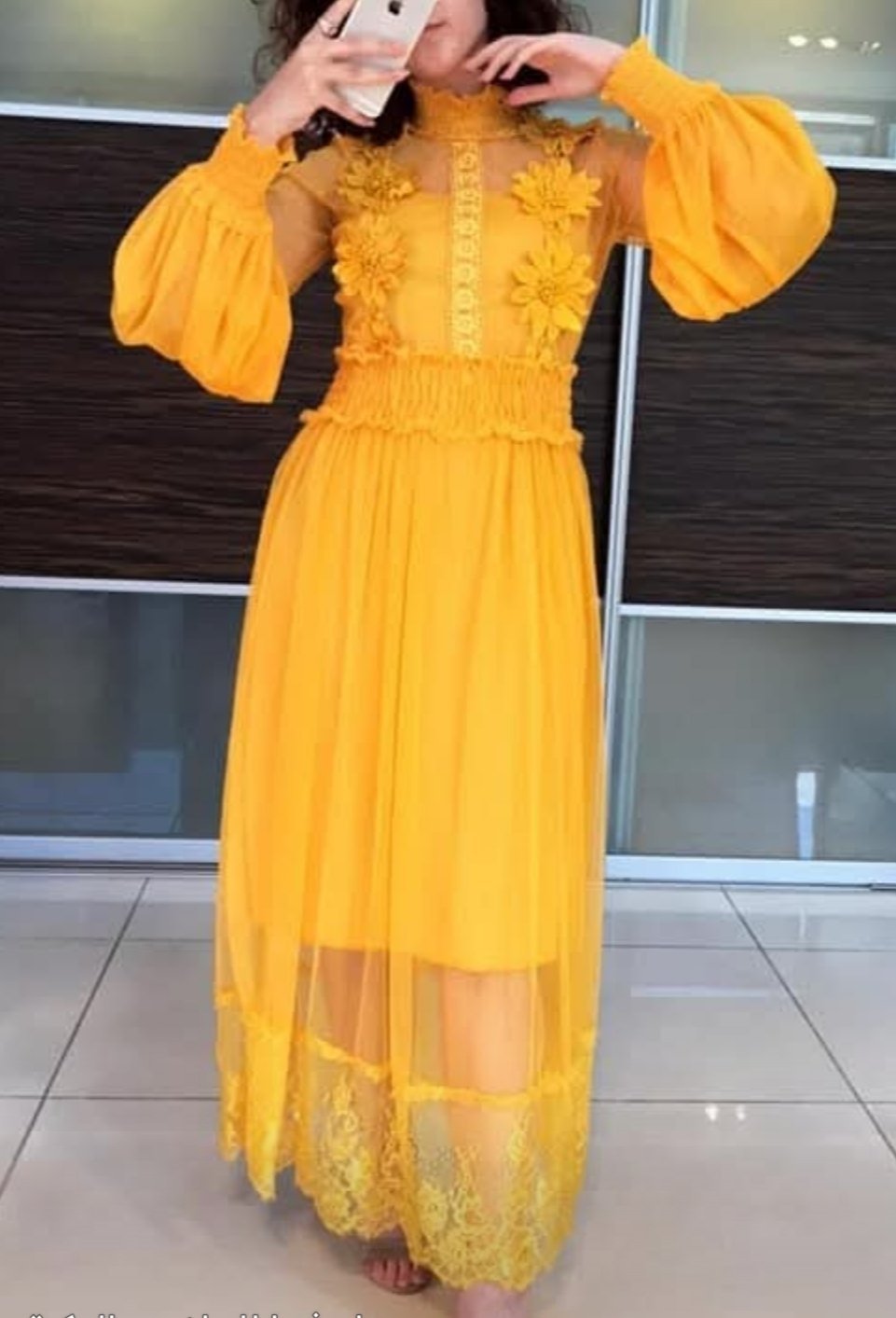 Robe jaune en tulle 