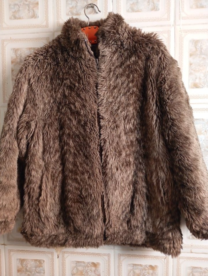 Manteau fausse fourrure Camel Chic