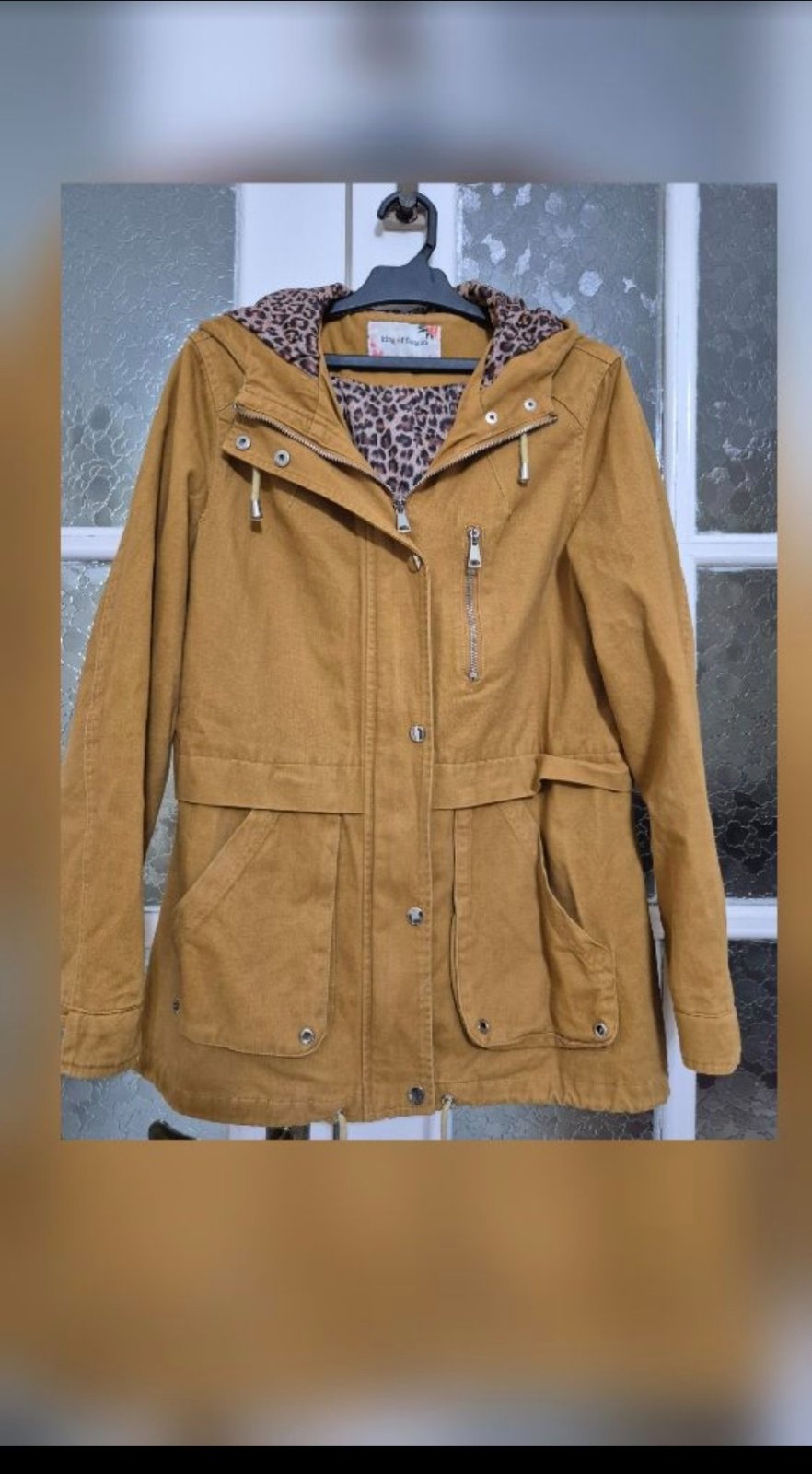 Manteau jaune moutard