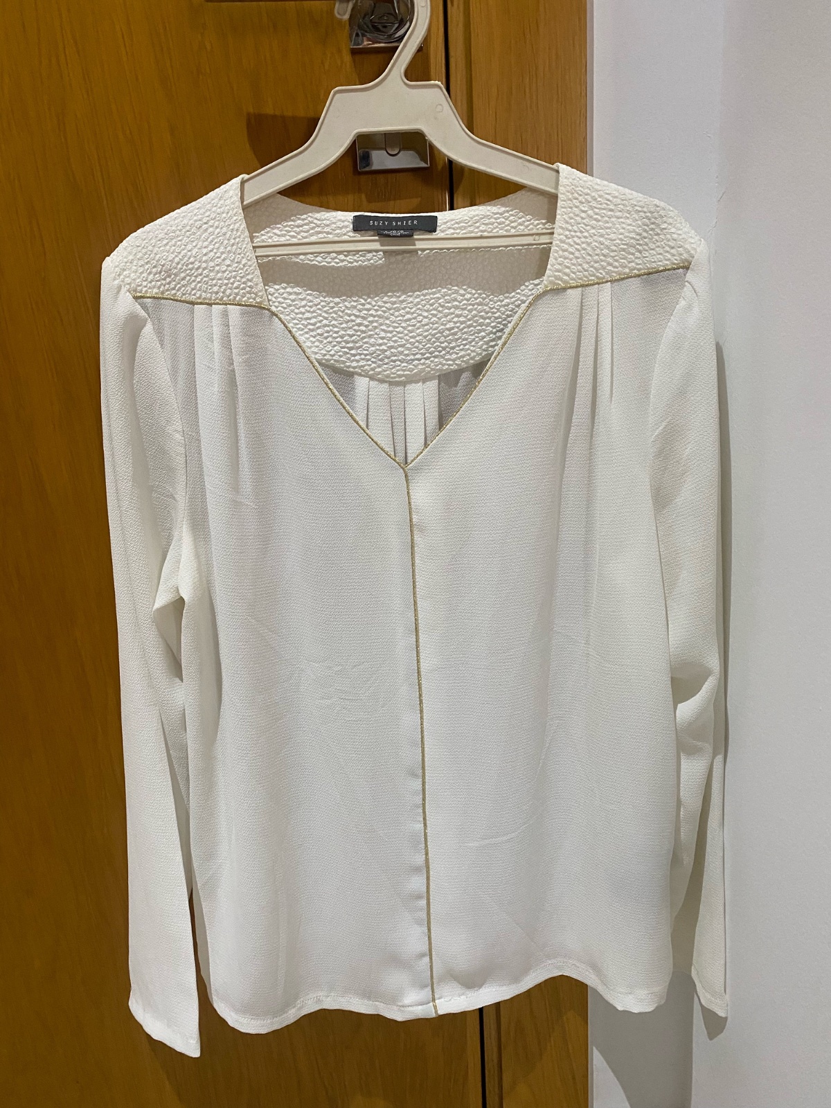 Blouse tres elegante Suzy Shier
