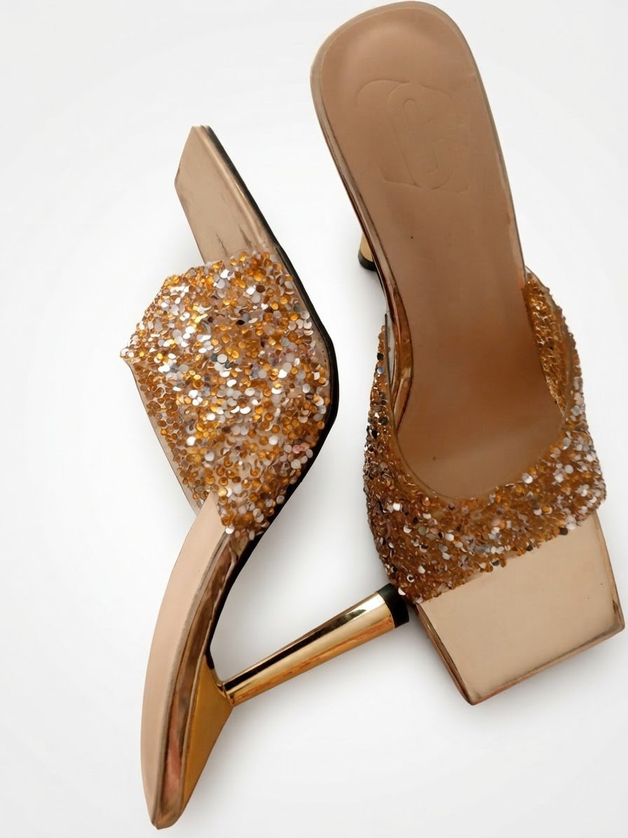 ✨ Escarpins élégants à talon doré – Strass dorés & argentés ✨  
