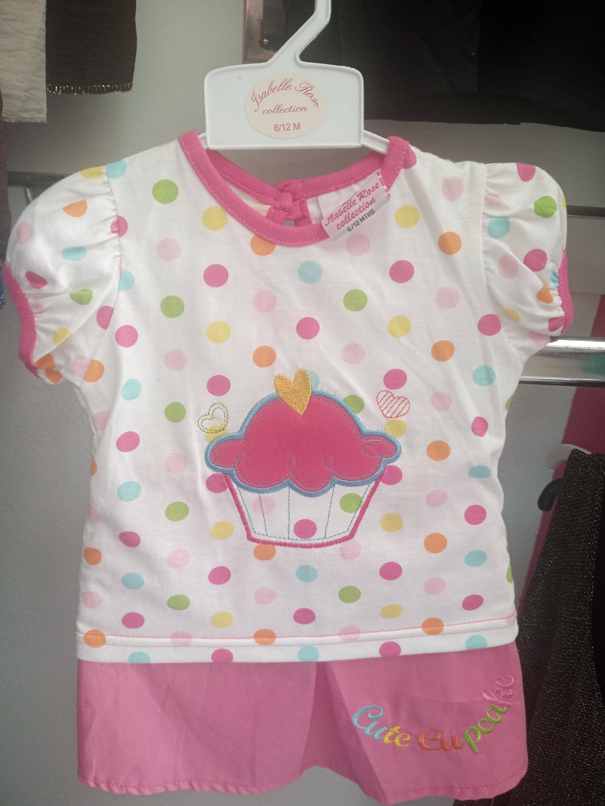 Ensemble T-shirt et jupe