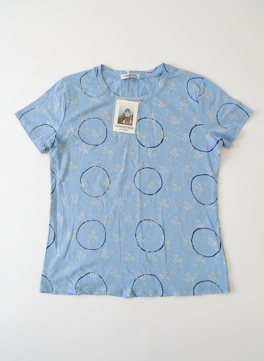 T-shirt à motif cercles et fleurs bleu ciel