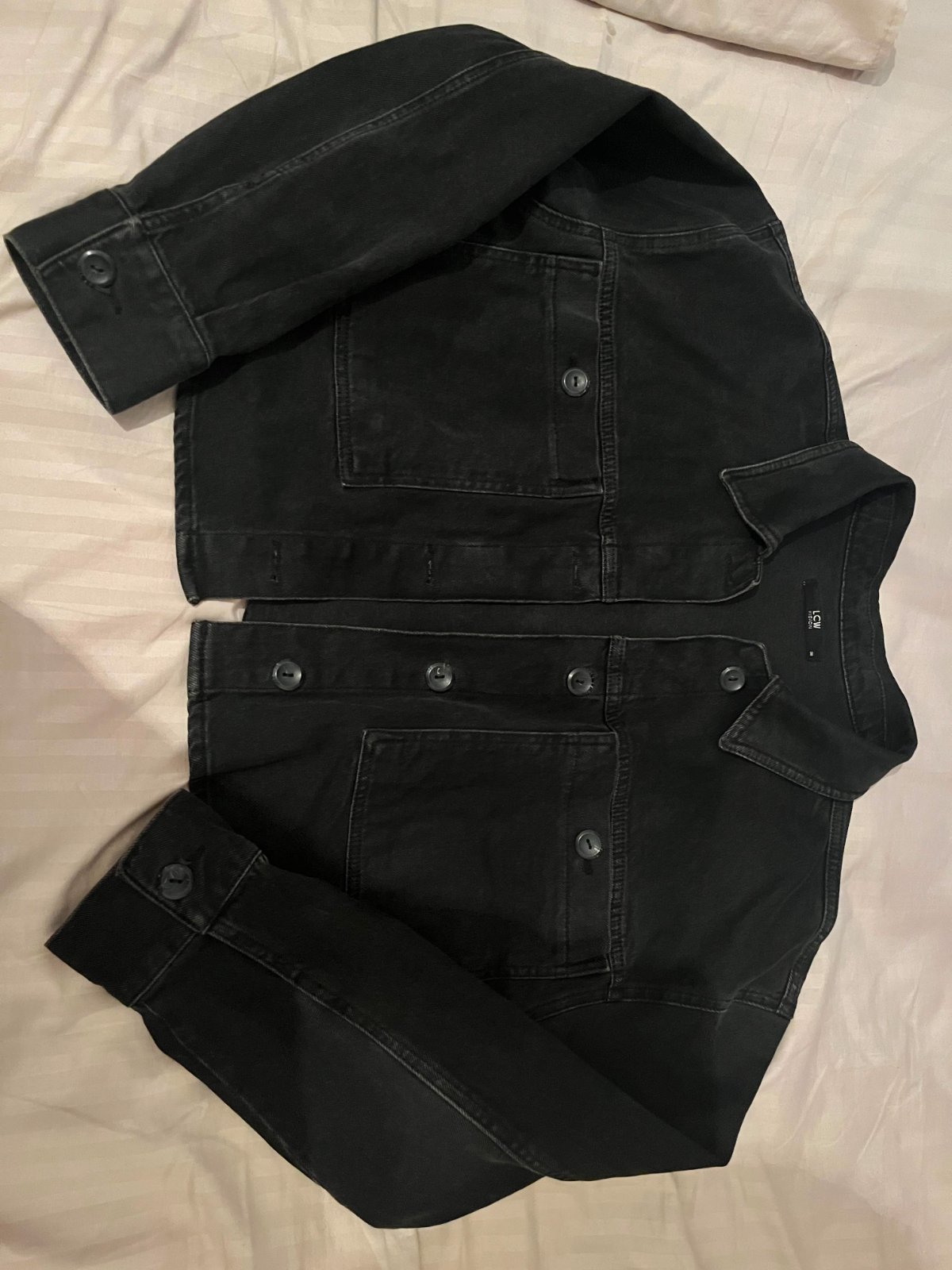 Un blouson djean noir Lcw