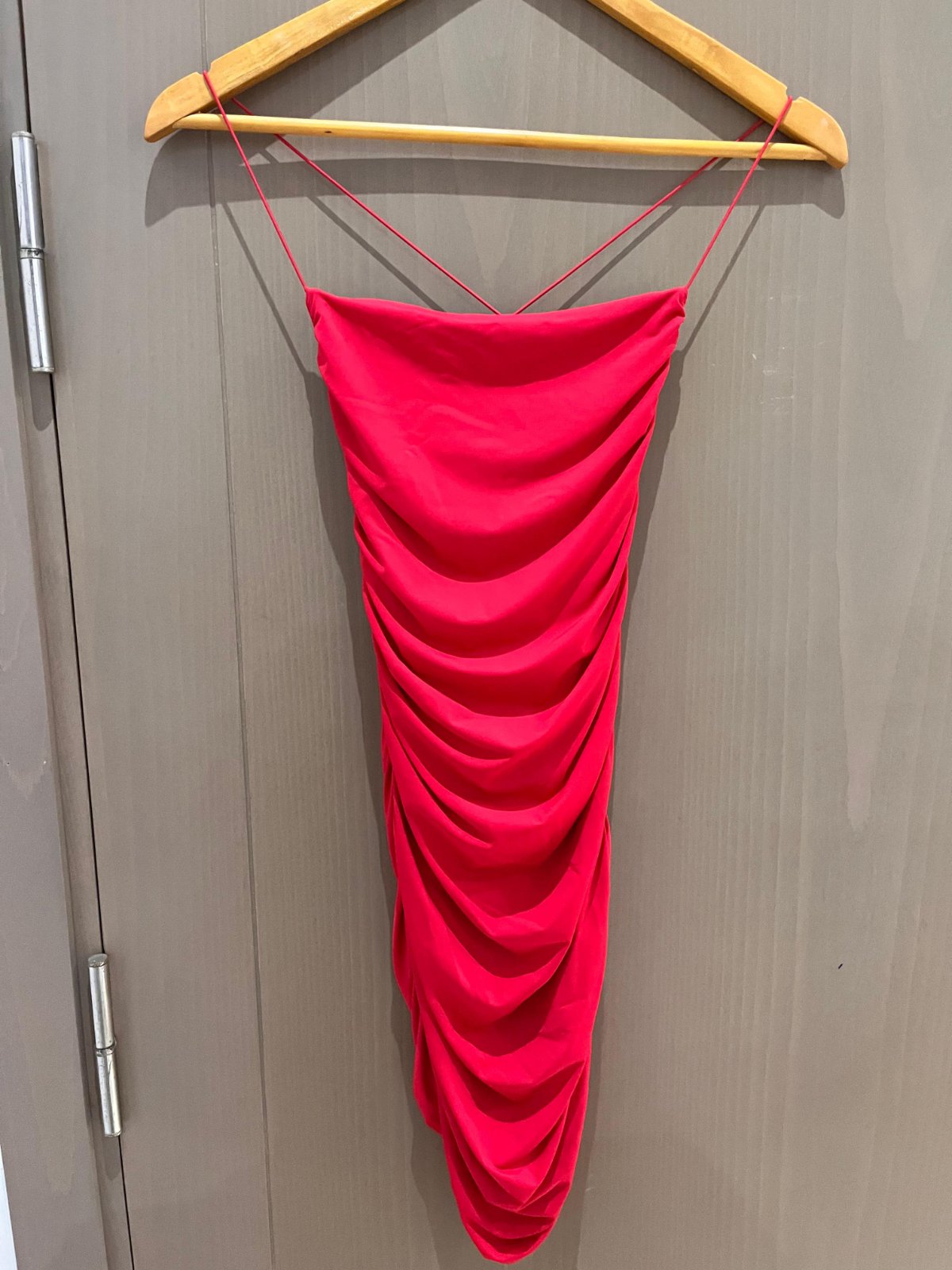Une jolie robe moulante