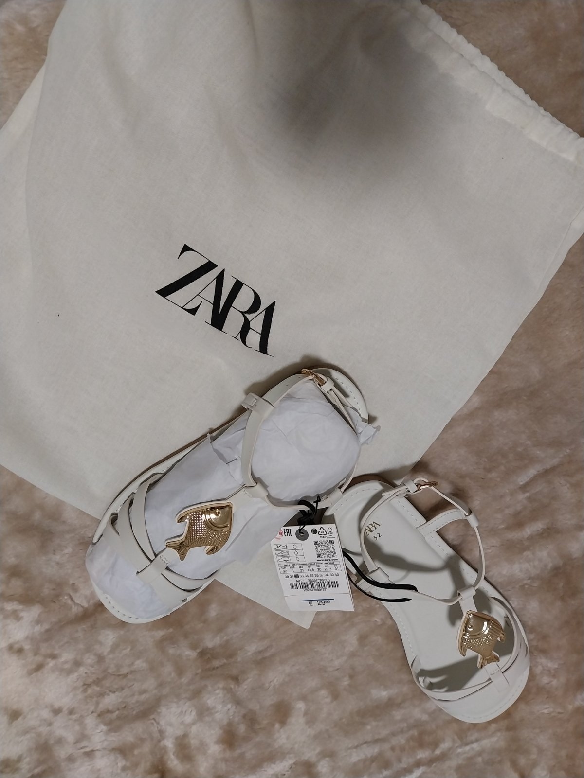 Tres cut sandales fillette zara point.32