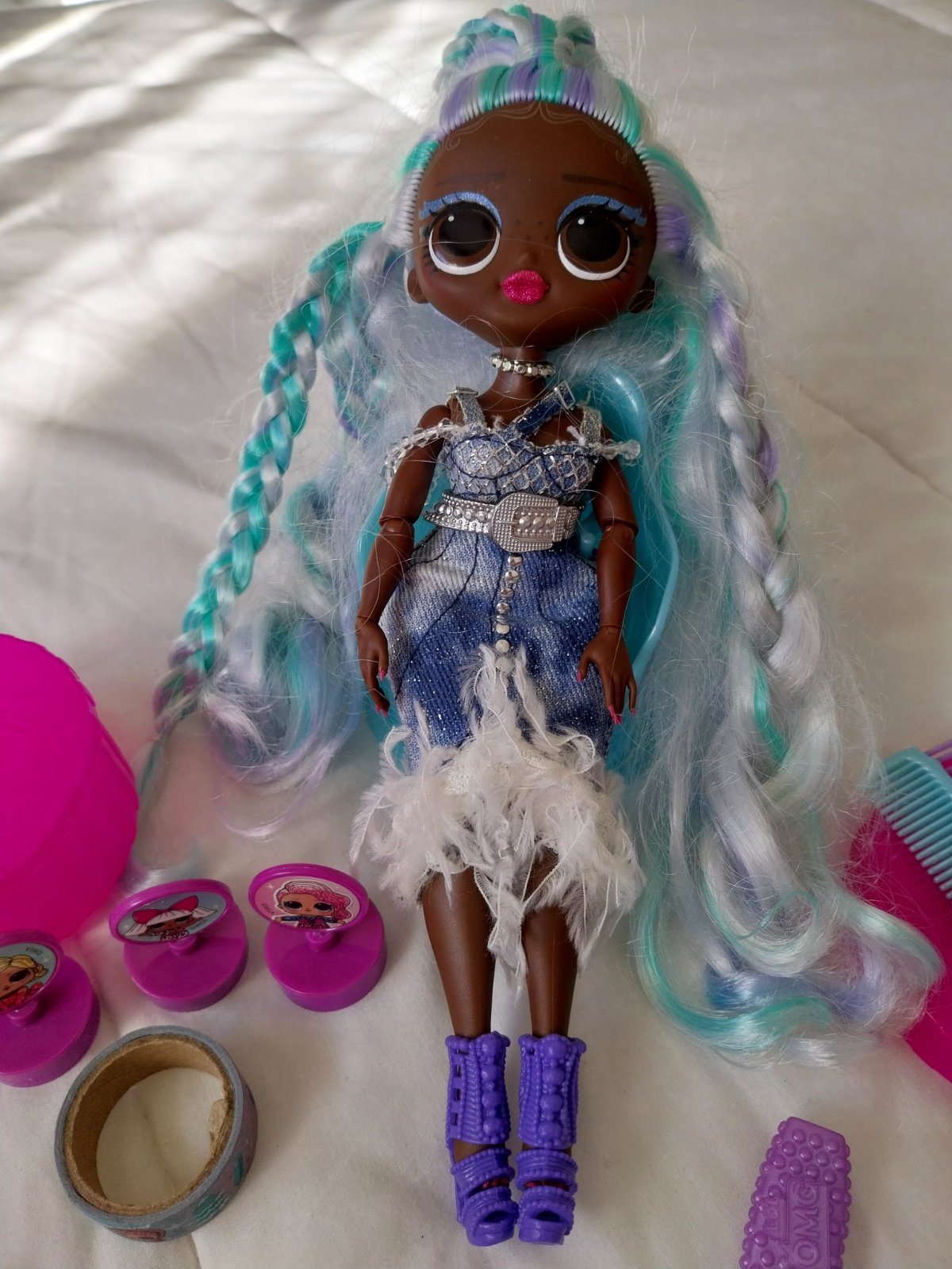 Je vide poupée mannequin L.O.L surprise OMG 