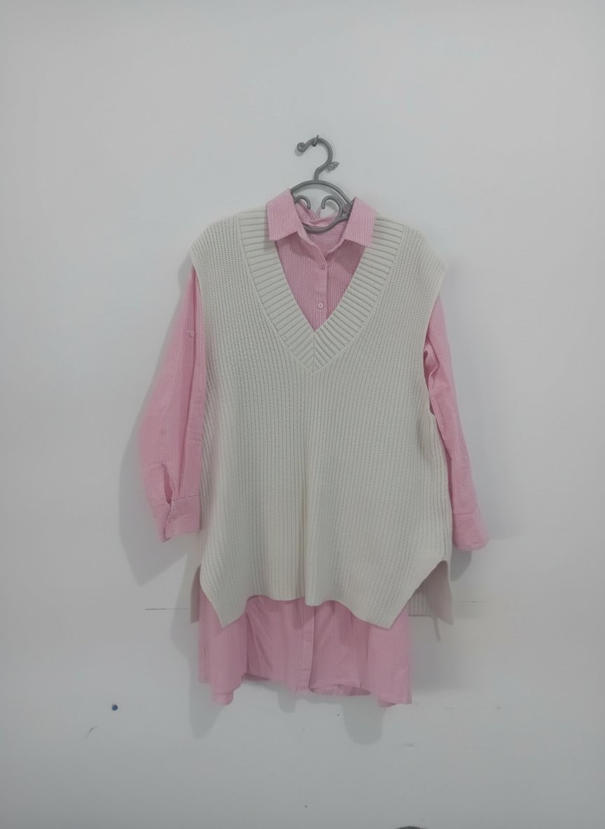 Chemise avec débardeur blanc