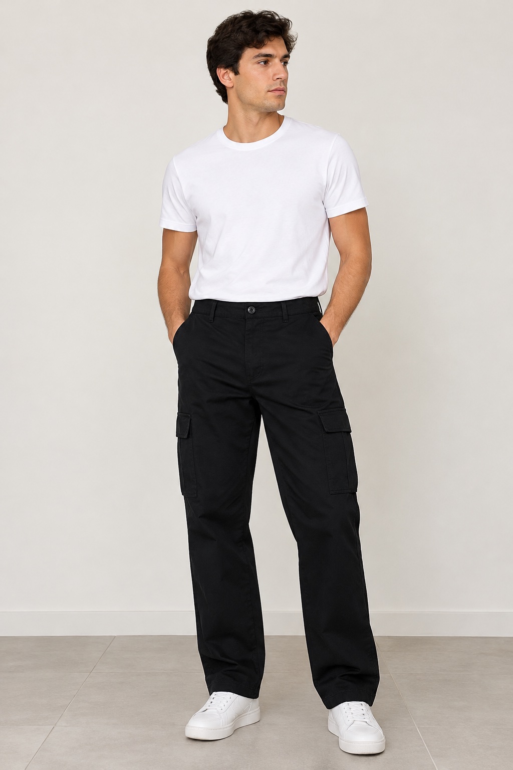 Pantalon cargo noir homme – BoohooMAN Neuf avec étiquettes, jamais porté !