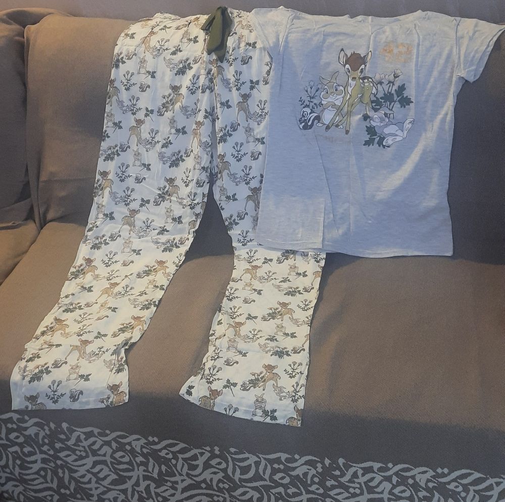 Pyjama 2 pièces .