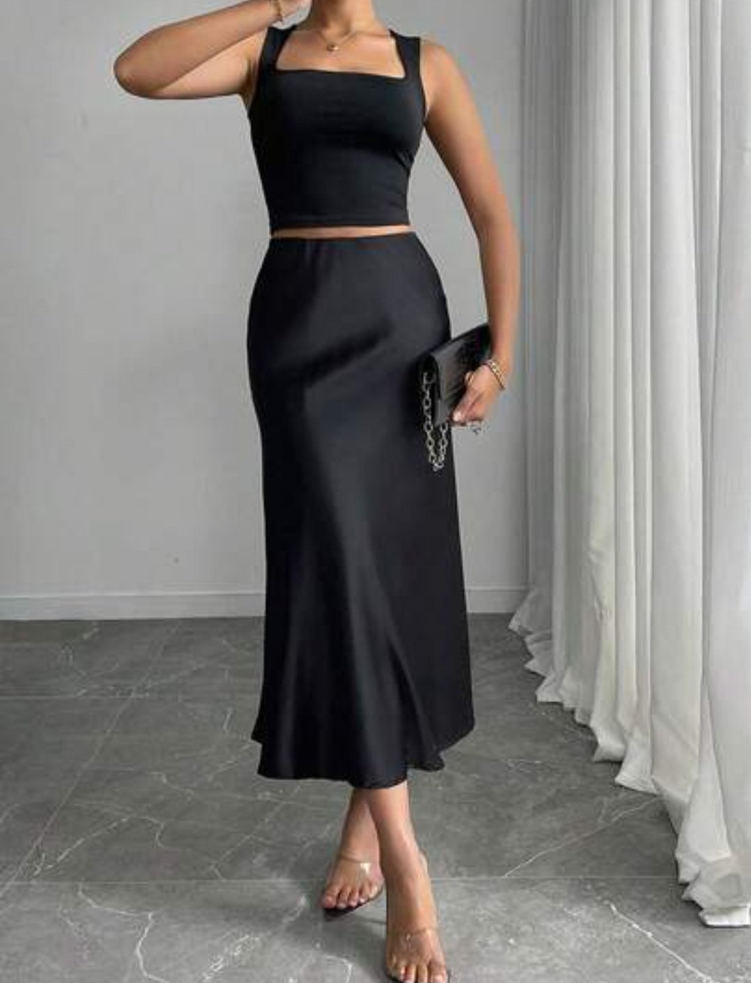 Jupe satin noire _ de la marque BIG DART