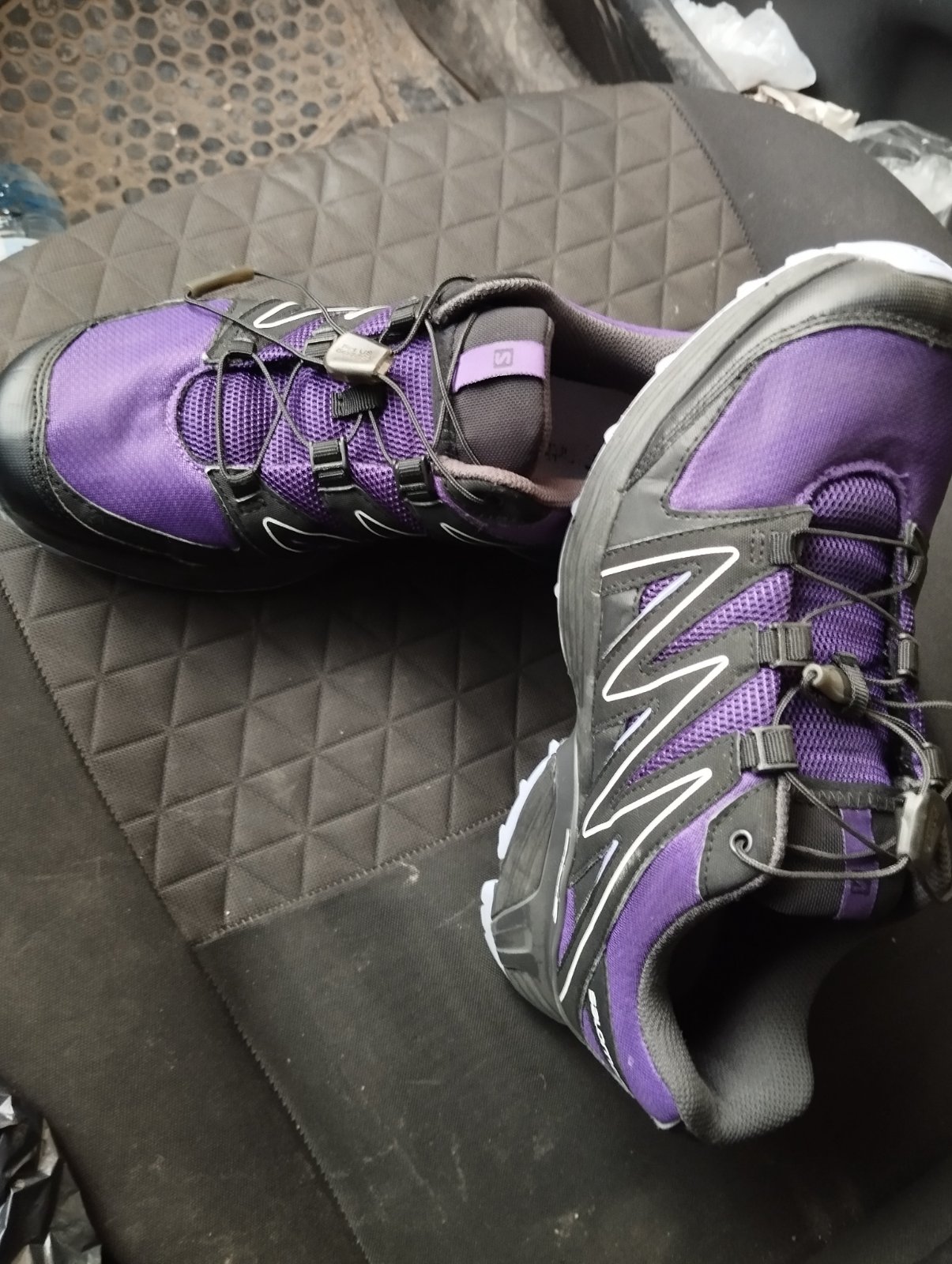 Salomon pointure 40 