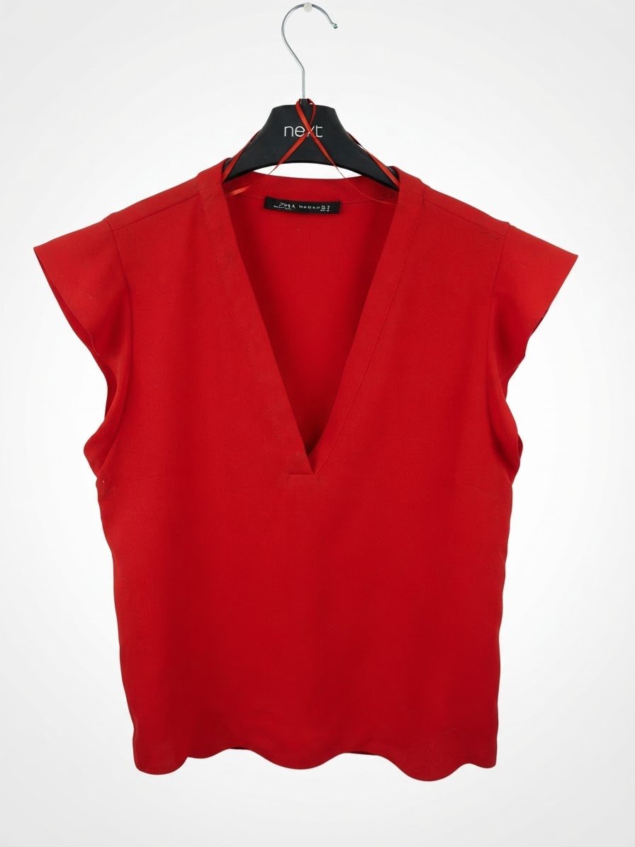 Top rouge sans manches de la marque Zara Woman