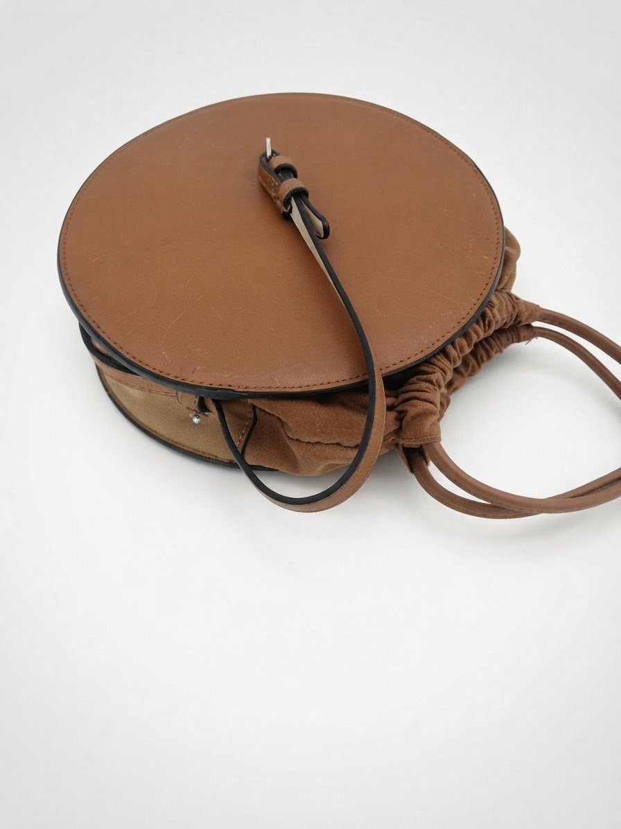 Sac à bandoulière de la marque zara en cuir marron 