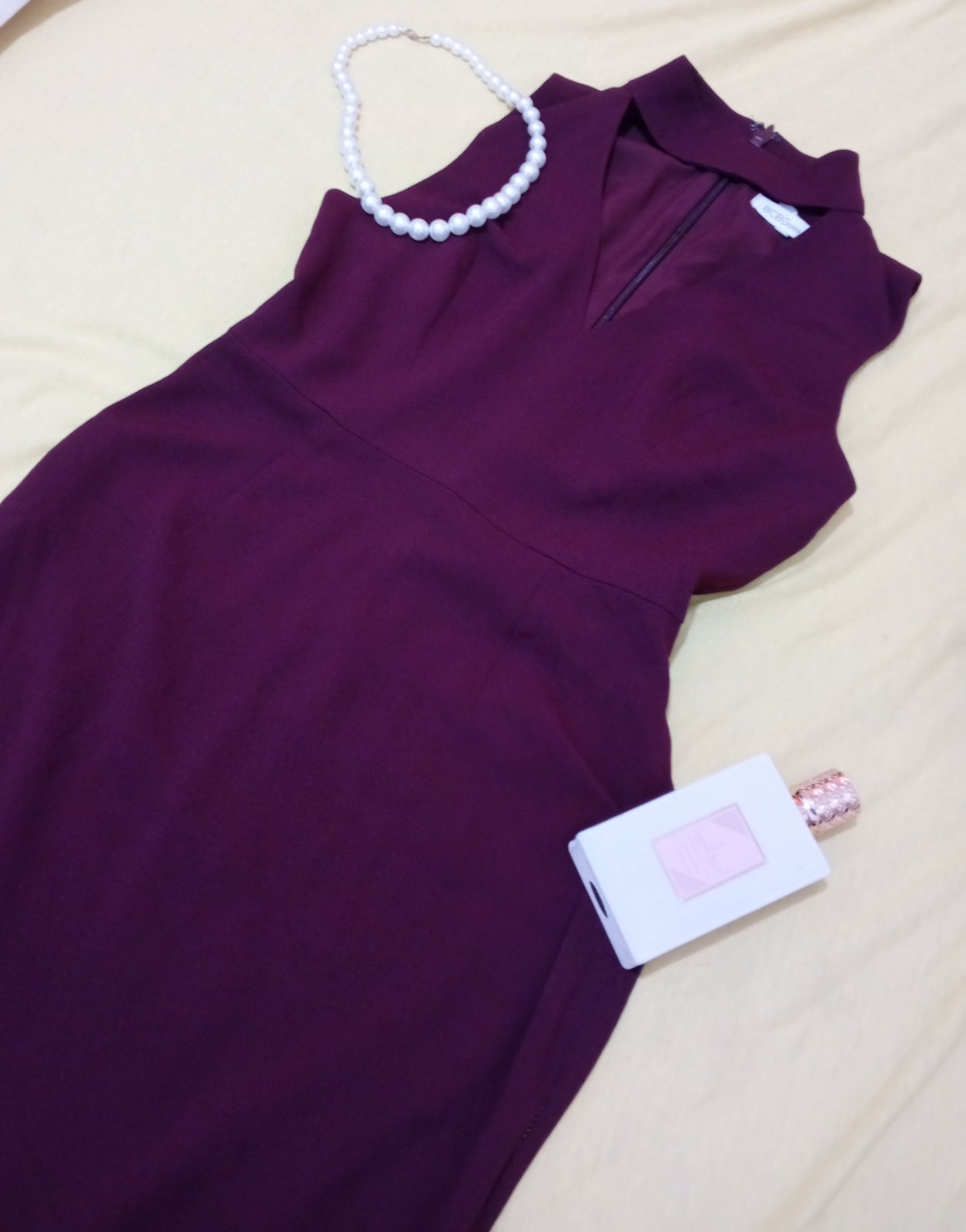 Robe rouge bordeaux Mi-longue avec  2 fentes 2 côtés 