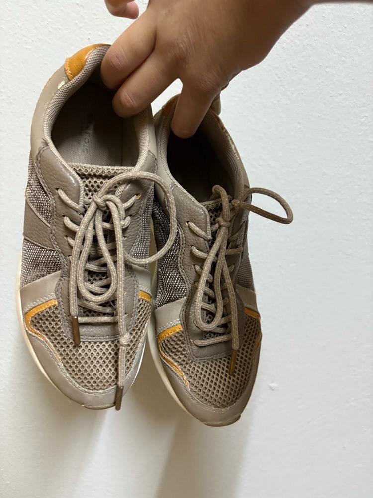 Baskets parfois