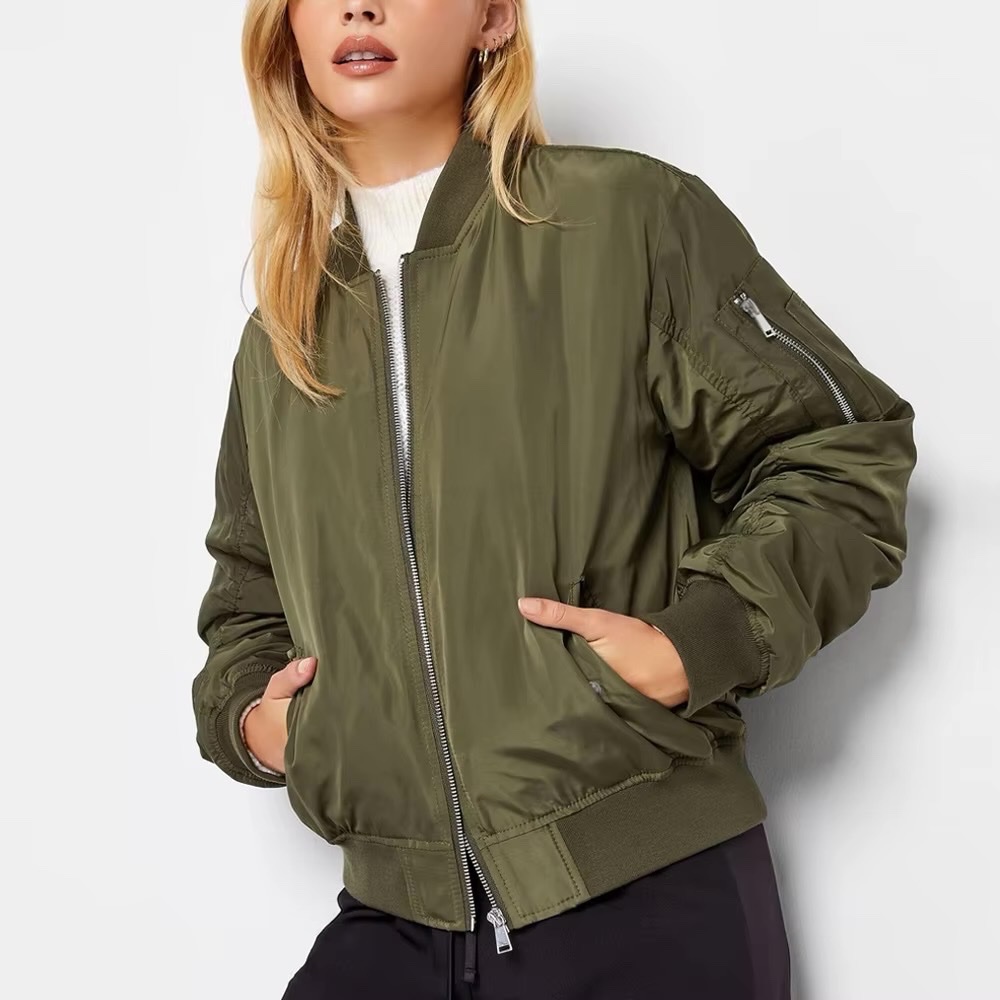 Jacket la marque FB SISTER