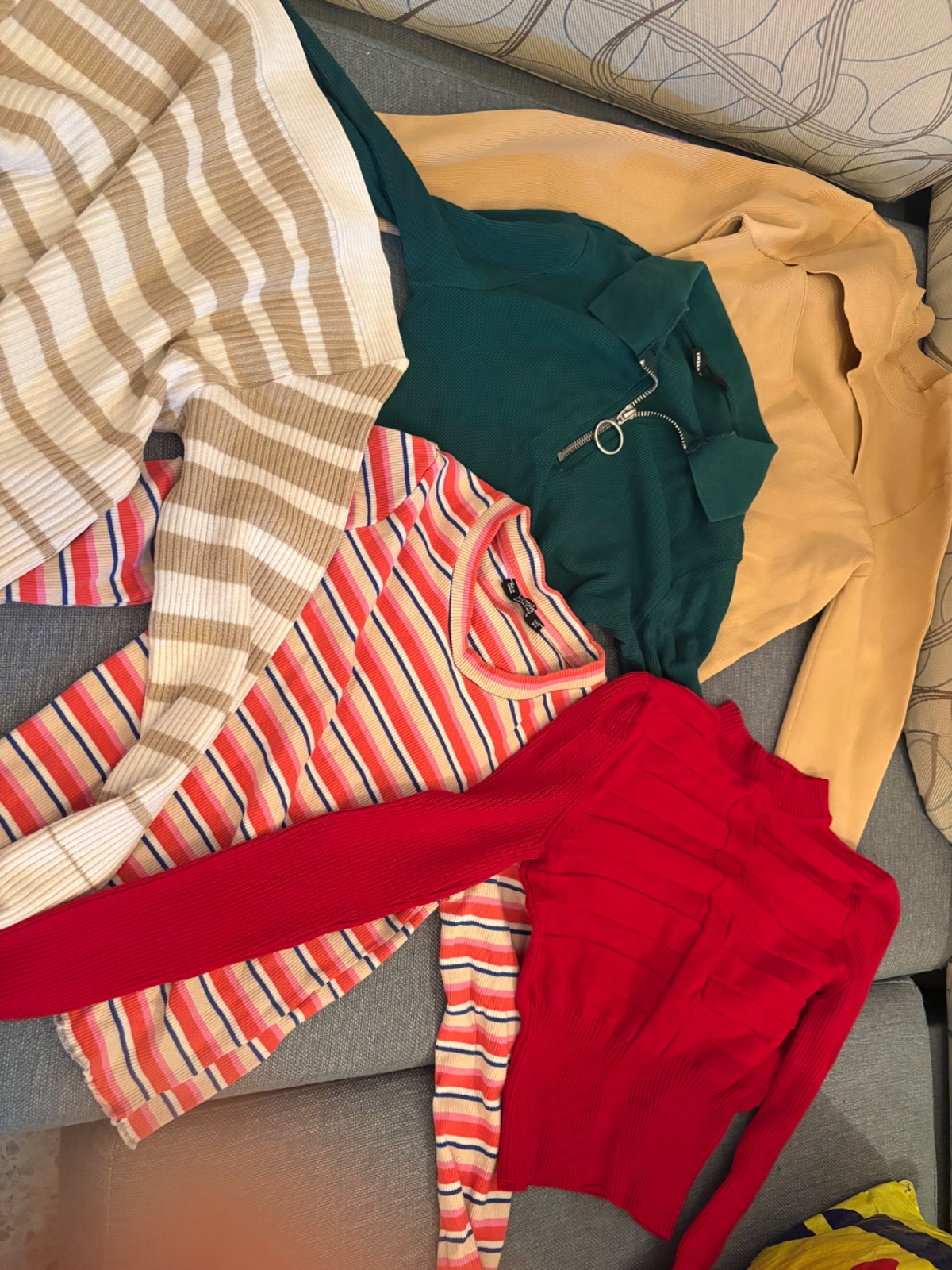 Lot de 5 pulls basics 