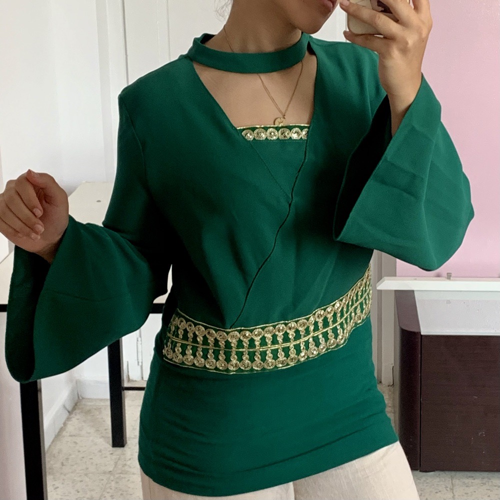 Sublime chemise verte brodee de chez zara