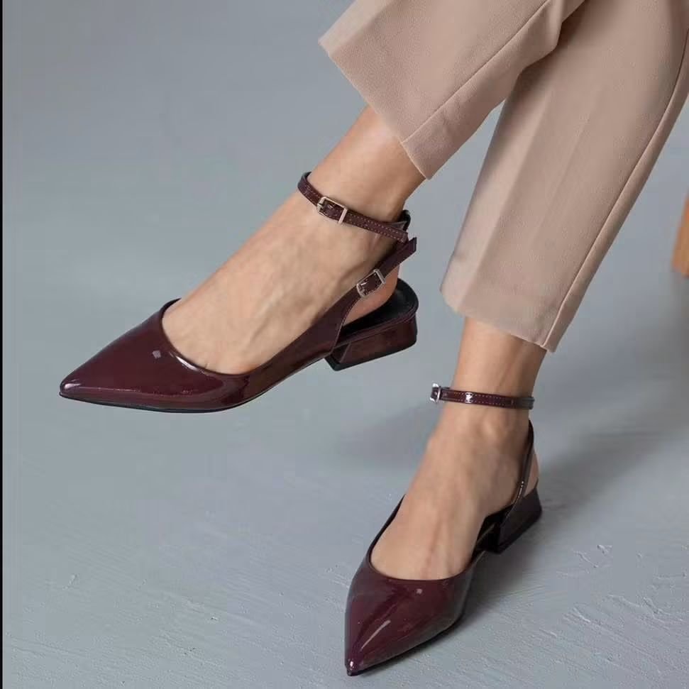 Ballerines en bordeaux vernis
