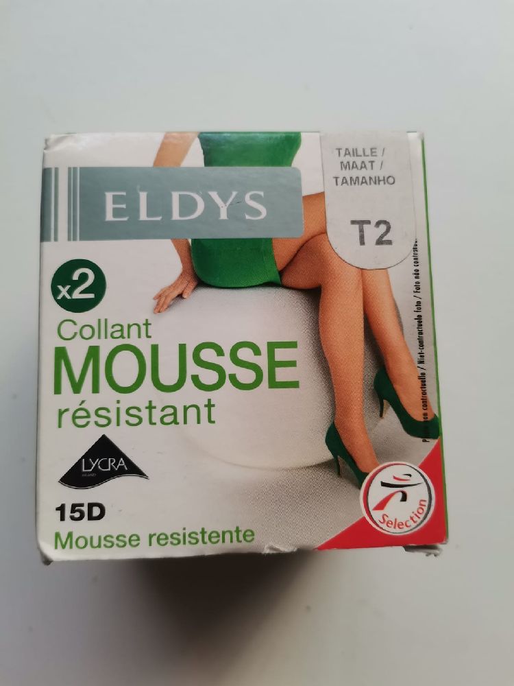 deux collant avez deux mi-bas 