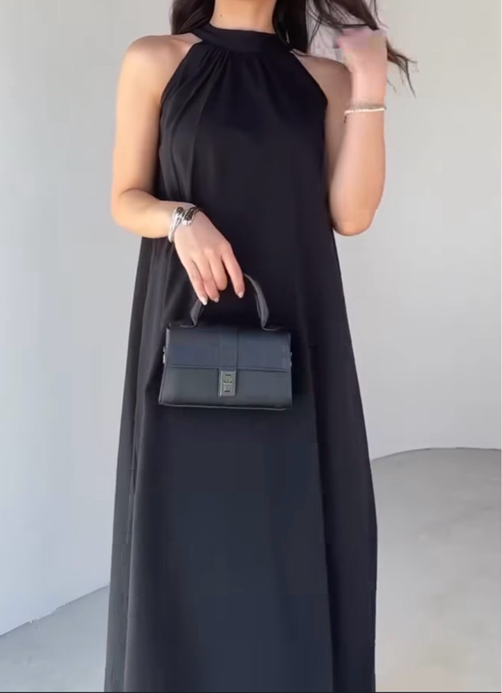 Robe noir 
