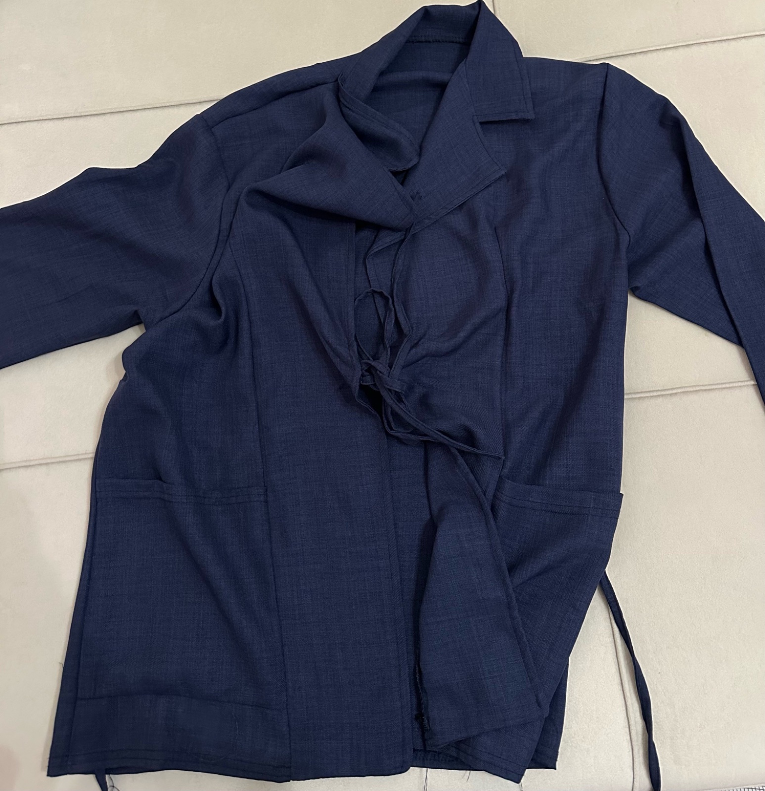 Chemise bleu marine neuve💙💙